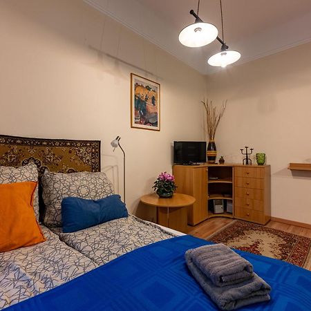 A Quiet Studio In The Heart Of The City Budapest Eksteriør bilde